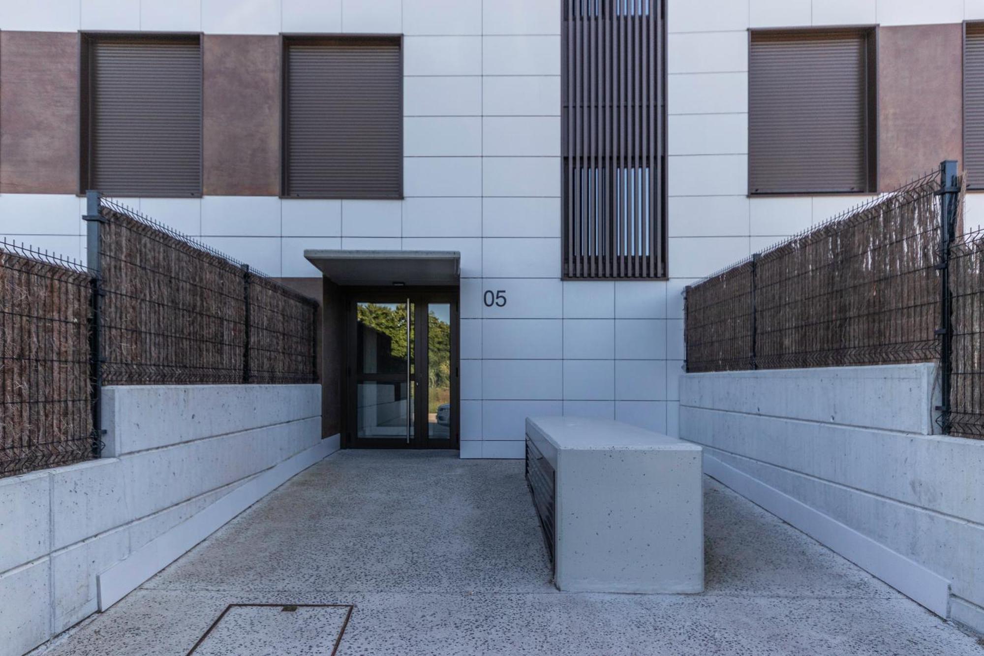 Akomodat En Precioso Y Moderno Con Jardin Y Parking Getxo Exterior foto